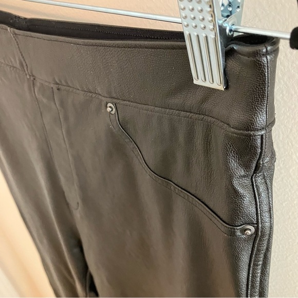 Spanx Faux Leather-Like Ankle Skinny Pants in Black Large - Picture 6 of 13